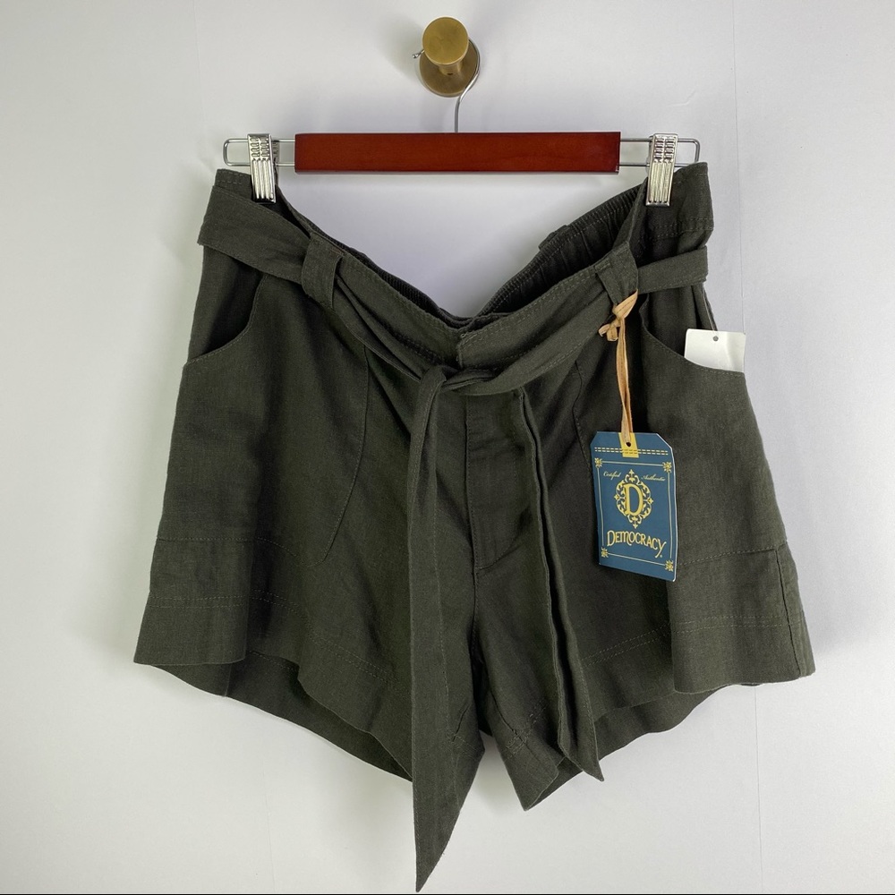 NWT Democracy Linen Blend Belted Short